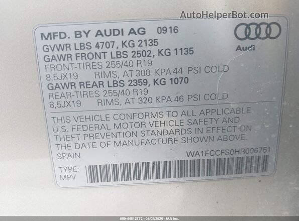 WA1FCCFS0HR006751 2017 AUDI Q3 Silver Vista del compartimento del motor