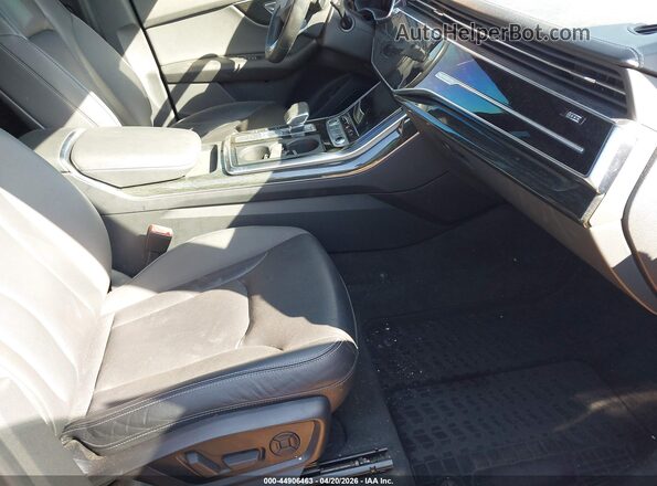 WA1FVAF13MD013173 2021 AUDI Q8 Blue Widok wnętrza z przodu