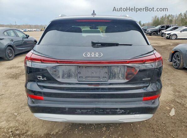 WA1G2AFZ2RP009270 2024 AUDI Q4 Black Հետևի տեսք