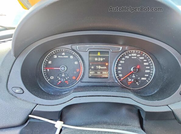 WA1GCCFS1JR010852 2018 AUDI Q3 Gray Вид щитка приладів