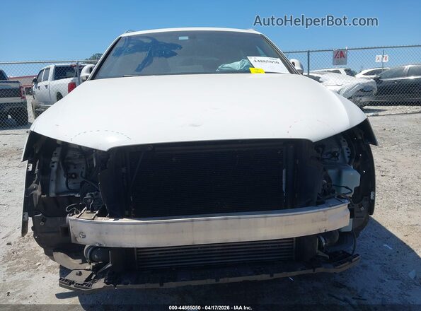 WA1HCCFSXHR016986 2017 AUDI Q3 White Vista interior trasera