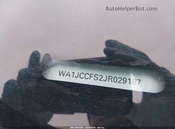 WA1JCCFS2JR029187 2018 AUDI Q3 White Engine compartment view
