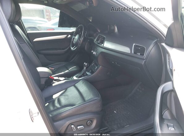 WA1JCCFS3HR003983 2017 AUDI Q3 White Front interior view