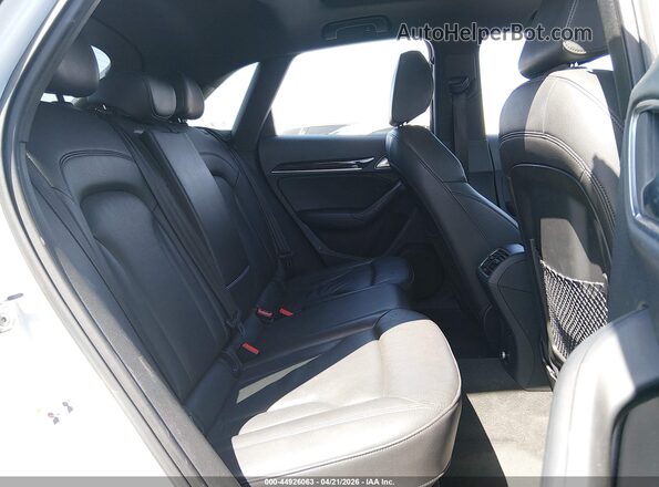 WA1JCCFS5JR002985 2018 AUDI Q3 White Widok naklejki z numerem VIN