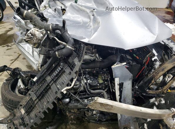 WA1JCCFS6JR032898 2018 AUDI Q3 Silver Вид задньої частини салону