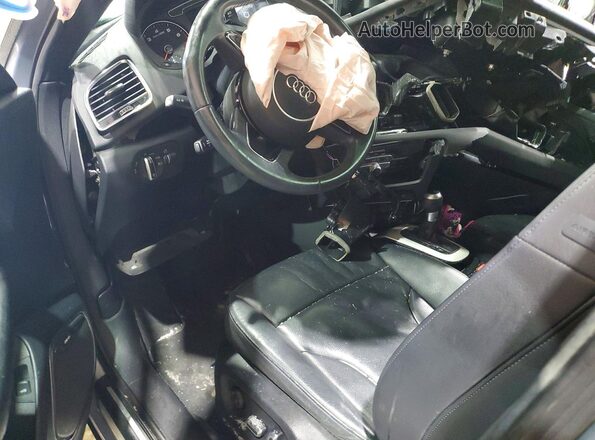 WA1JCCFS6JR032898 2018 AUDI Q3 Silver Вид панелі приладів