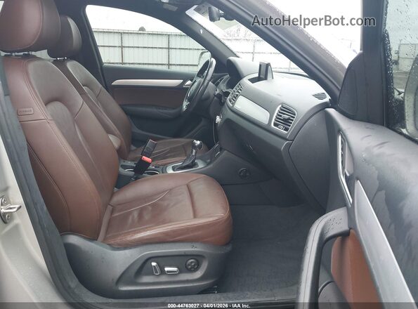 WA1JCCFSXJR010368 2018 AUDI Q3 Silver Вид салону спереду