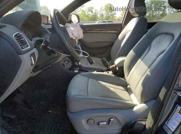 WA1JCCFSXJR022682 2018 AUDI Q3 Blue Вид салону спереду