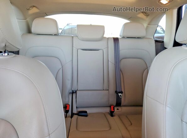 WA1L2AFP3HA008675 2017 AUDI Q5 Blue Հետևի նստատեղերի տեսք