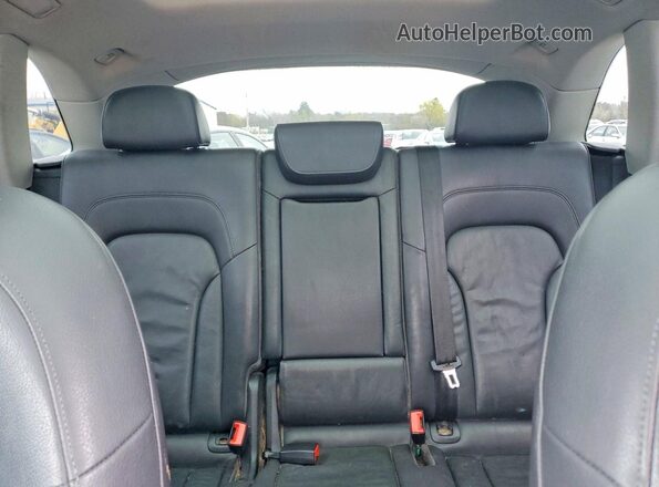 WA1L2AFP7HA013717 2017 AUDI Q5 Black Հետևի նստատեղերի տեսք
