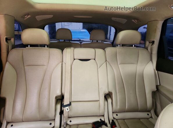 WA1LAAF70KD013969 2019 AUDI Q7 Белый Вид задних сидений
