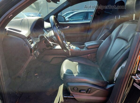WA1LAAF7XHD014832 2017 AUDI Q7 Black Widok wnętrza z przodu