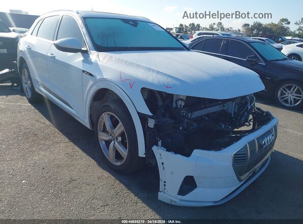 WA1LAAGE2KB024237 2019 AUDI E-TRON Black Front right