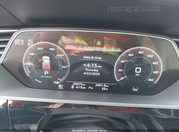 WA1LABGE1PB024467 2023 AUDI E-TRON White Vista de los asientos traseros