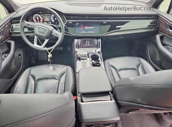 WA1LCBF70PD005670 2023 AUDI Q7 Gray Widok deski rozdzielczej