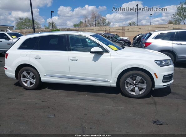 WA1LHAF71JD003395 2018 AUDI Q7 White უკანა სალონის ხედი
