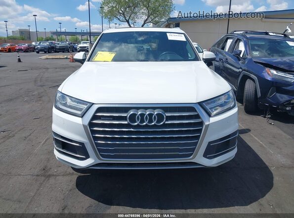 WA1LHAF71JD003395 2018 AUDI Q7 White ხელსაწყოთა პანელის ხედი