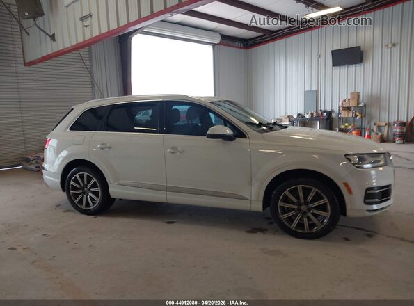 WA1LHAF7XJD020549 2018 AUDI Q7 Белый Вид задней части салона