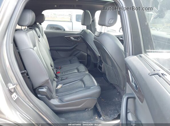 WA1LXAF76MD020393 2021 AUDI Q7 Gray Вид наклейки з VIN-кодом