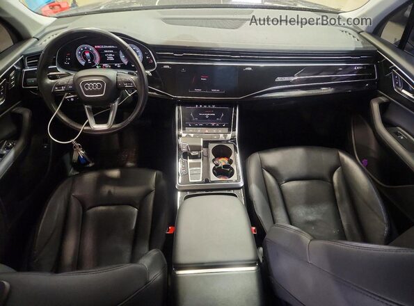 WA1LXBF79PD001038 2023 AUDI Q7 Black Widok deski rozdzielczej