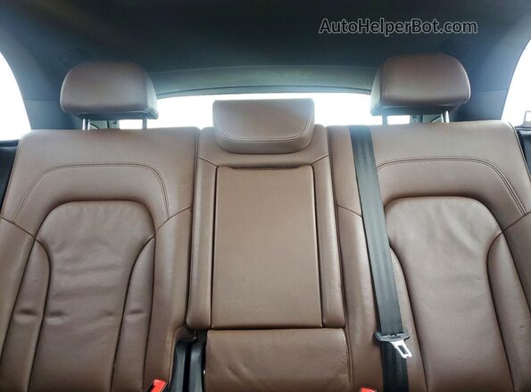 WA1M2AFP8HA076538 2017 AUDI Q5 White უკანა სავარძლების ხედი