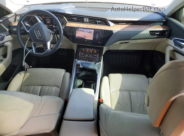 WA1VAAGEXKB022146 2019 AUDI E-TRON White Вид панелі приладів