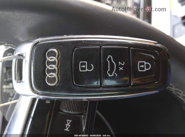 WA1VABGE6NB033607 2022 AUDI E-TRON Зеленый Вид панели приборов