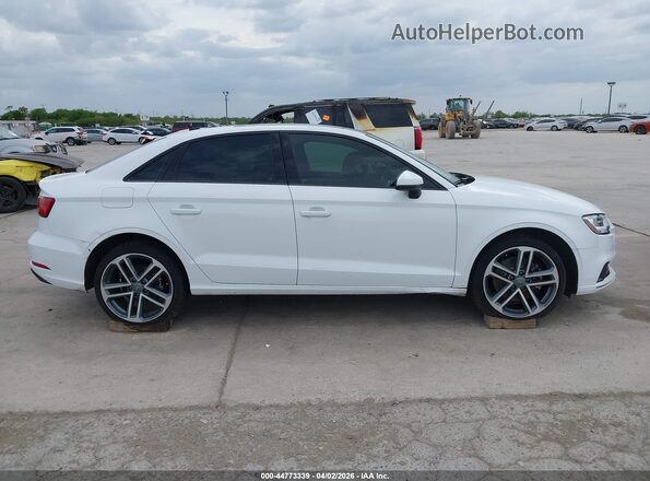WAUAUGFF8LA002006 2020 AUDI OTHER Белый Вид задней части салона