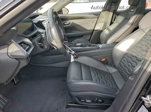 WAUBHBFW8R7901563 2024 AUDI RS Черный Вид салона спереди