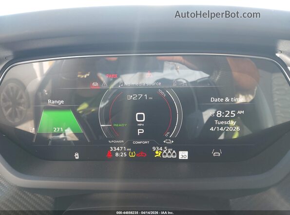 WAUCJBFW2P7004549 2023 AUDI E-TRON Gray Вид задніх сидінь