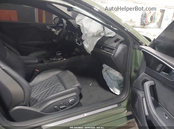 WAUP4AF5XRA104351 2024 AUDI S5 Зеленый Вид салона спереди