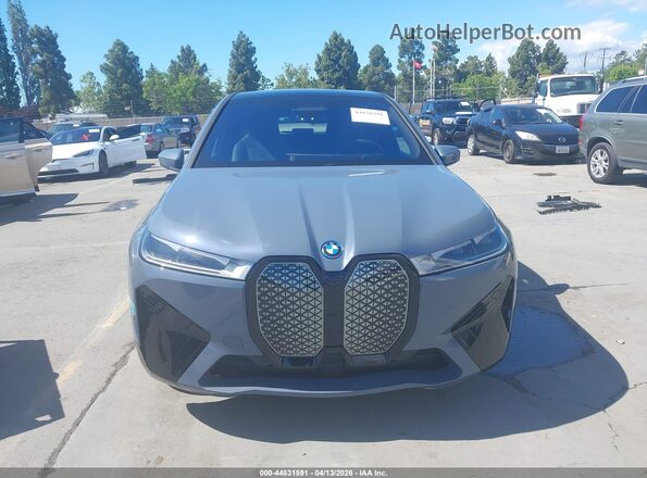 WB523CF02SCU85568 2025 BMW IX Gray Սարքավորումների վահանակի տեսք