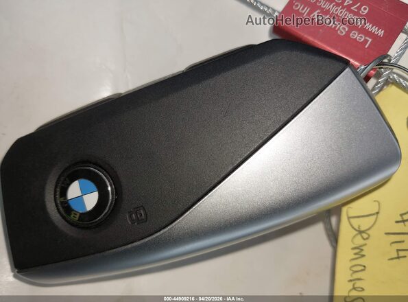 WB523CF04SCS98428 2025 BMW IX Beige Вид панелі приладів