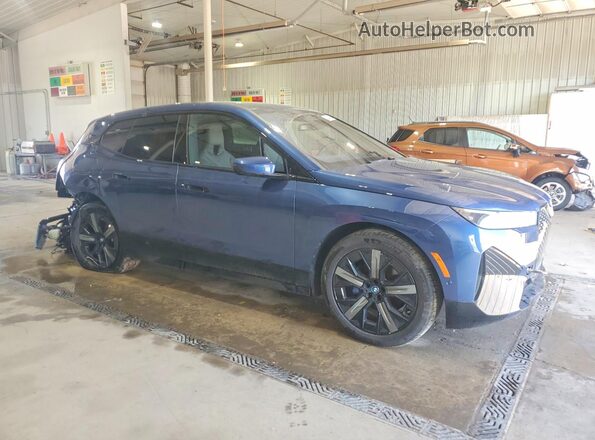 WB523CF06RCP11220 2024 BMW IX Blue Przód prawy
