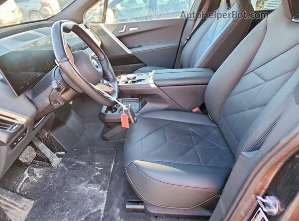 WB523CF07PCM89607 2023 BMW IX Blue Widok wnętrza z przodu