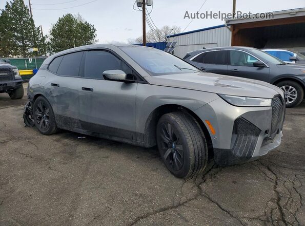 WB523CF07SCS20502 2025 BMW IX Серый Передняя правая четверть