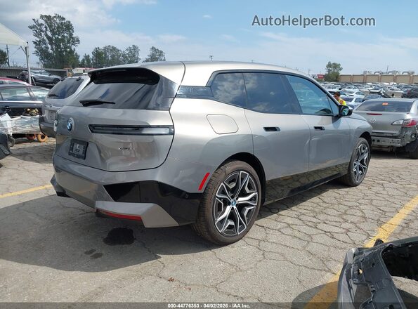 WB523CF08RCP61875 2024 BMW IX Silver Հետևի աջ