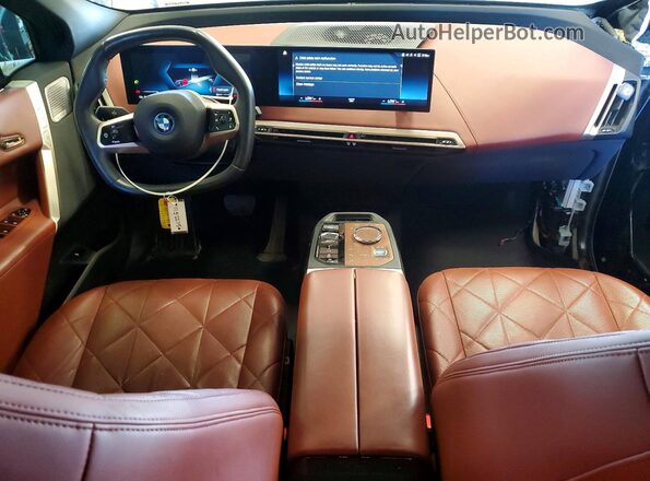 WB533CF00PCM70871 2023 BMW IX Black Առջևի վահանակի տեսք