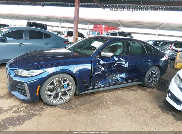 WBA13AW08NFM38792 2022 BMW OTHER Синий Вид задней части салона