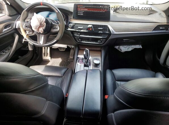 WBA13BK03NCL01708 2022 BMW M5 Серый Вид панели приборов