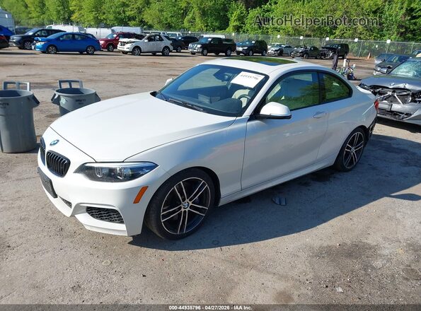 WBA2J5C57JVC07306 2018 BMW M2 White Vista tres cuartos delantera izquierda