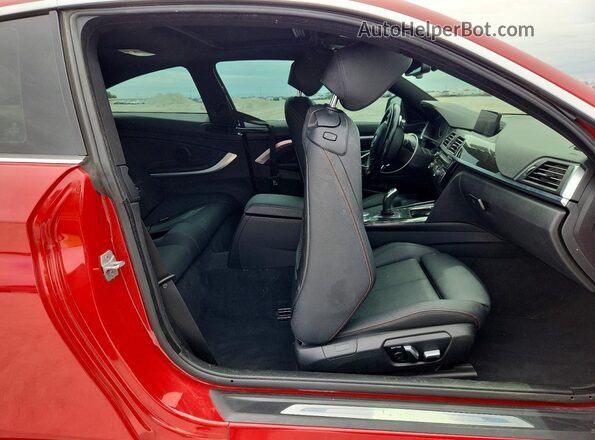 WBA4W3C54JAC97651 2018 BMW OTHER Red Widok tylnych siedzeń