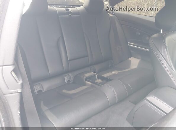 WBA4W9C59JAC99236 2018 BMW OTHER White Widok naklejki z numerem VIN