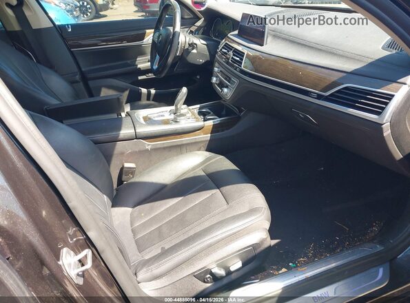 WBA7E2C53KB454590 2019 BMW OTHER Черный Вид салона спереди