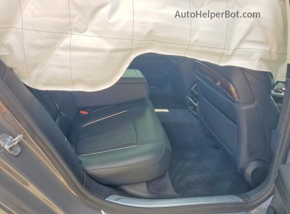 WBA7T2C0XLCD75734 2020 BMW OTHER Серый Вид задних сидений