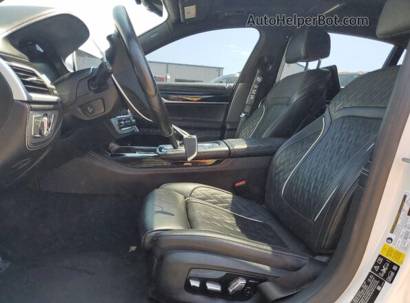 WBA7U2C17MCE80416 2021 BMW OTHER White Vista interior delantera