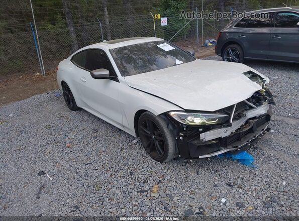 WBA83AP04PCL95280 2023 BMW M4 White Przód prawy