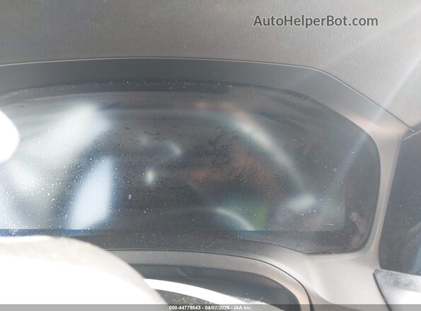 WBA83AP07PCL39298 2023 BMW M4 White Widok tylnych siedzeń