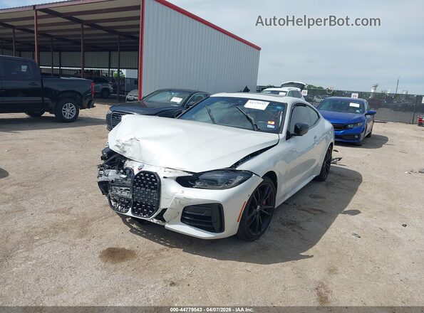 WBA83AP07PCL39298 2023 BMW M4 White Przód lewy
