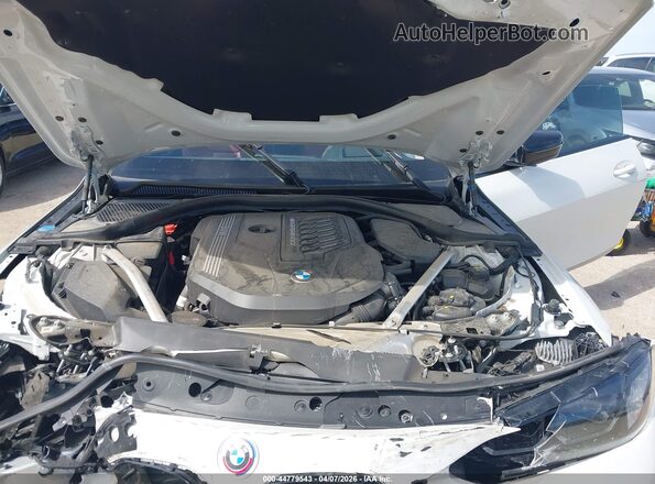 WBA83AP07PCL39298 2023 BMW M4 White Widok z tyłu